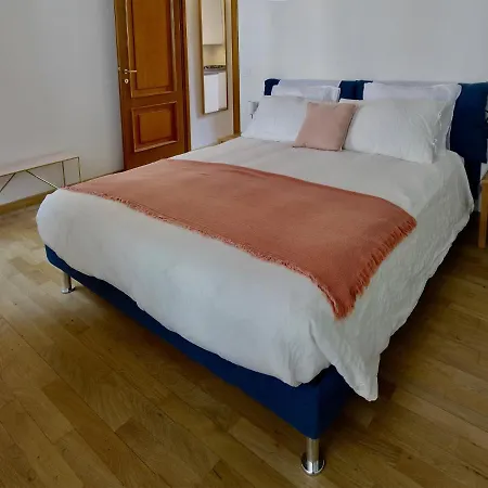 La Schiarita Apartment *